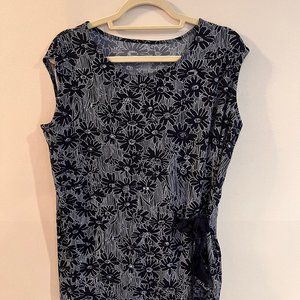 Women's  Medium White House/Black Market Blouse